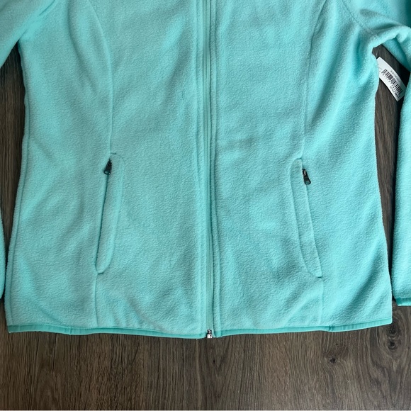 NEW Soft Fleece Jacket. - Picture 3 of 7